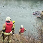 Personenrettung aus Salzach