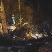 VERKEHRSUNFALL MIT EINGEKLEMMTER PERSON