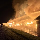 GROßBRAND FORSTAU