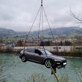 Personenrettung aus Salzach